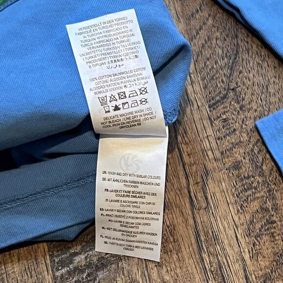 Mini Boden Bluebell Blue Christmas Tree Glow In The Dark Tee 6-7 - Picture 6 of 7